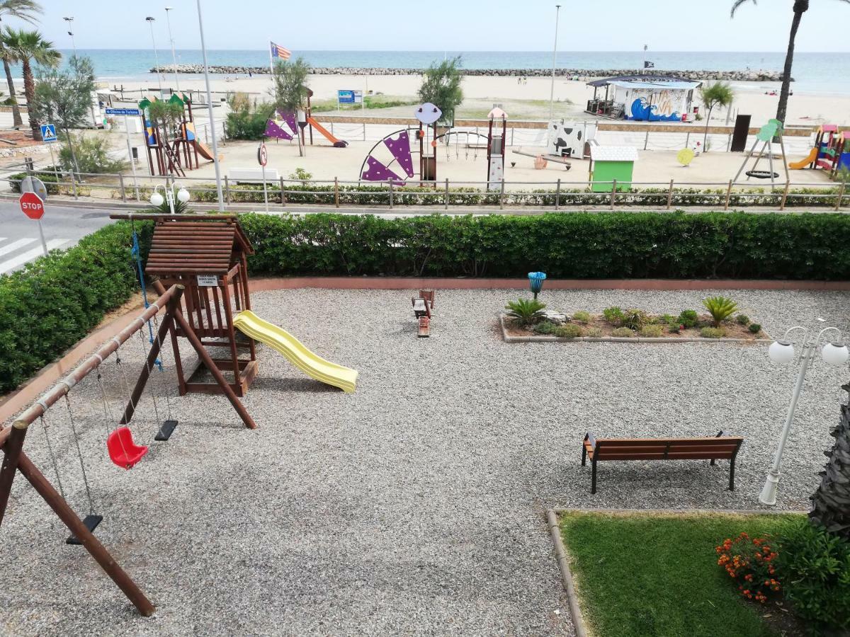 Cunit Playa Apartment Bagian luar foto